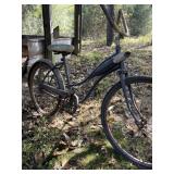 VINTAGE CRUISER BICYCLE