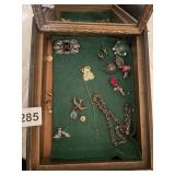 VINTAGE PINS, ROSE, BEAR, ETC.