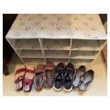 SHOE OLDER AND 4 PAIRS SHOES