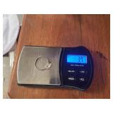 GOLD SETTING 3.7 GRAMS