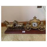 CARRIAGE ELECTRIC CLOCK HORSE DRAWN BY UNITED