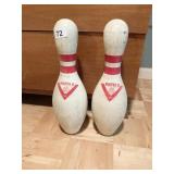 2 BOWLING PINS