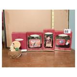 4 HALLMARK KEEPSAKE ORNAMENTS INCLUDING HOWDY