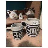 WILLIAMSBURG SOUVENIR POTTERY, PETITE VASES, ONE