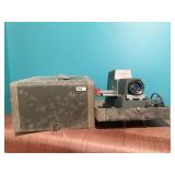 VINTAGE ARGUS PROJECTOR IN CARRY CASE, CASE HAS