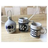 WILLIAMSBURG POTTERY MUGS AND POT WITH DRAINAGE