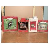 4 HALLMARK KEEPSAKE ORNAMENTS INCLUDING THOMAS