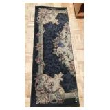 RUNNER RUG WITH GROMETS IN 2 CORNERS