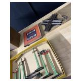 LIONEL  CROSSING #020, LIONEL TELEGRAPH POST #071