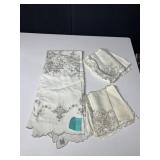 LONG RECTANGLE TABLECLOTH WITH ANTIQUE ITALIAN