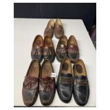 5 PAIRS OF MENï¿½S LEATHER SZ 9 LOAFERS, 4 JOHNSON