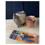 ROOSTER PLANTER, FISKARS PRUNERS, PLANTERS