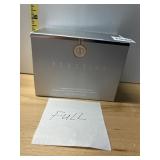 PERCEIVE SHIMMERING DUSTING POWDER WITH PUFF 3.5