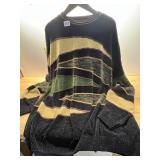 COOGI STYLE SWEATER SIZE L