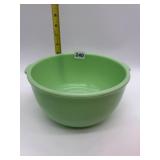 9" JADEITE MIXING BOWL, GLOWS