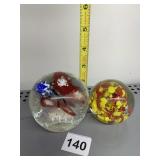 2 PAPERWEIGHTS FLOWER DESIGN
