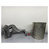 SIFTER ALUMINUM WEAR EVER PRESS