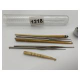 VINTAGE CROCHET HOOKS
