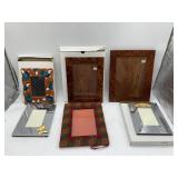 PICTURE FRAMES