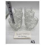 6 AMERICAN PATTERN FRUIT DISHES