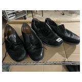 SZ. 10.5 2 PAIRS OF SHOES
