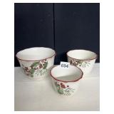 3 HOLIDAY BOWLS
