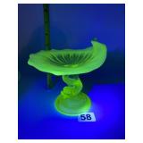 FISH BASE VASELINE OPALESCENT EDGE URANIUM GLASS