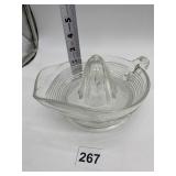 CLEAR GLASS VINTAGE JUICER