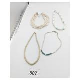 NECKLACES MADE OF SEASHELLS