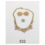 DOUBLE CURB GOLD TONE PRONG SET STATEMENT