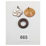 PENDANTS ABALONE FLOWER CHICO