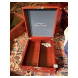 WOOD DISPLAY BOX W/ LOCK EMPTY