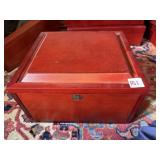 WOOD DISPLAY BOX W/ LOCK EMPTY