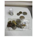 19 KENNEDY HALVES, 2 IKE DOLLARS, 10 SACAGAWEA