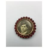PHOTO FRAME PIN RED RHINESTONES VINTAGE PHOTO