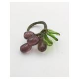 RING OF GLASS GRAPES GREEN LEAVES