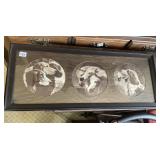 FRAMED ANIMAL PICTURE WITH WOOD GRAIN ACCENT