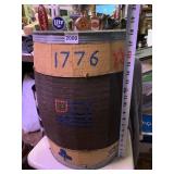 WOOD KEG DECORATED 1776