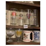 8 BEER GLASSES, 2 MUGS INCL. BECKS