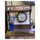 BLATZ LIGHT UP ELECTRIC CLOCK