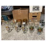 18 BEER GLASSES INCL. MOOSEHEAD IN INSULATED BAG