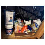 CLEANING PRODUCTS INCLUDING GLASS PLUS WIPES ,