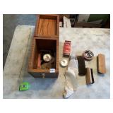 OAK BOX WITH SHOE POLISH AND SHOE BRUSH
