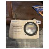 EMERSON INSTANT WEATHER BAND RADIO