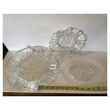 CLEAR GLASS SERVING PIECES