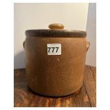MCCOY DOUBLE HANDLED POT WITH LID