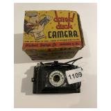 DONALD DUCK CAMERA USES 127 FILM WITH OB