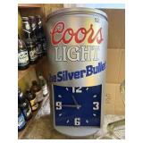 COORS BATTERY WALL HANGING CLOCK NICE CONDITION