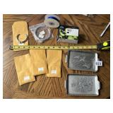 5 CADILLAC EMBLEMS, 2 SIZES, 2 6" ALUMINUM TRAYS,