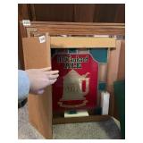 OLD TANKARD ALE-STAINED GLASS WINDOW